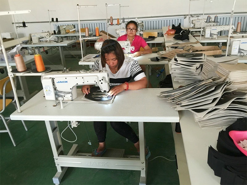 Hebei Zhaoyang Medical Instrument Co., Ltd. linia produkcyjna producenta